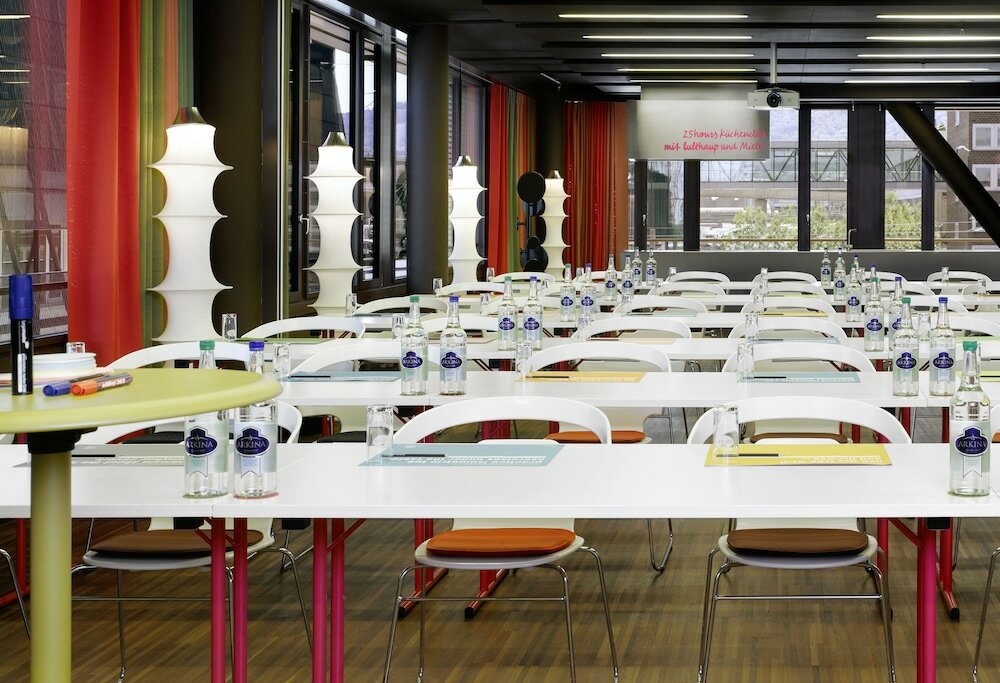 Фото 25hours Hotel Zürich West