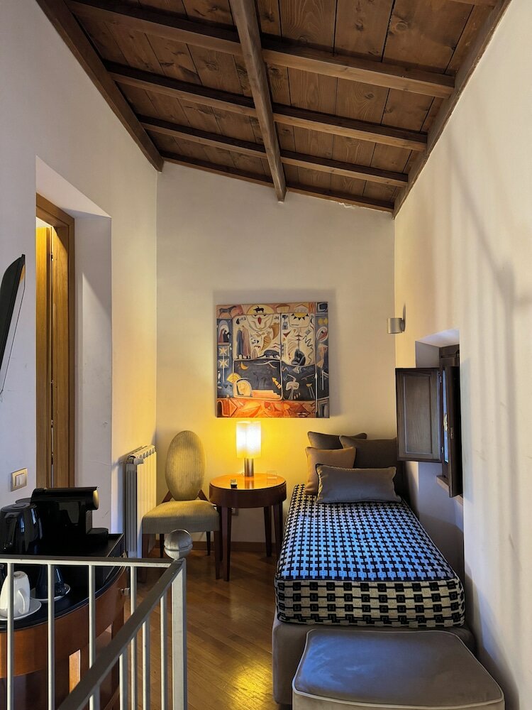 Фото St. Peter' Six Rooms & Suites