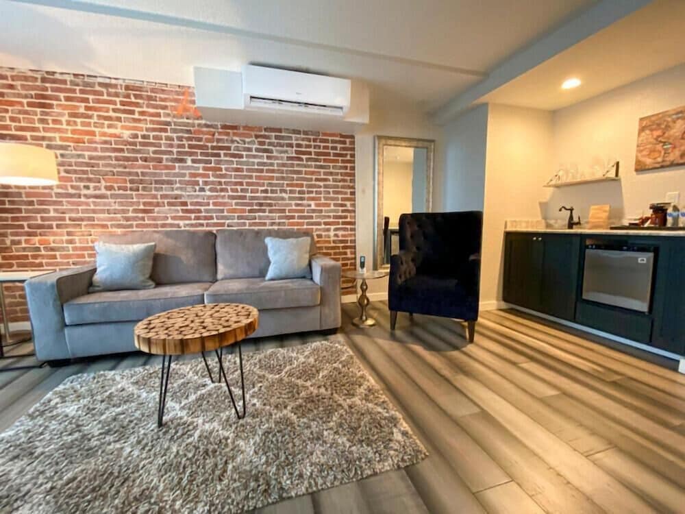 Фото Artisan Downtown