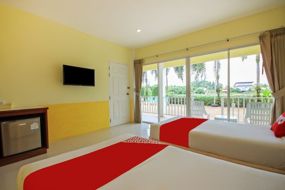 Фото Phuket Airport Sonwa Resort