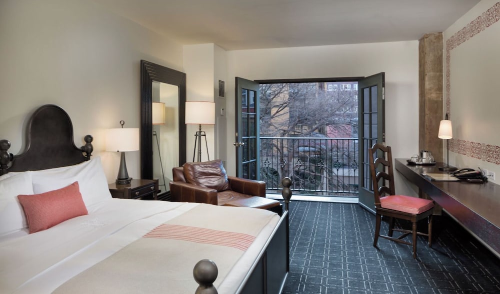 Фото Valencia Riverwalk