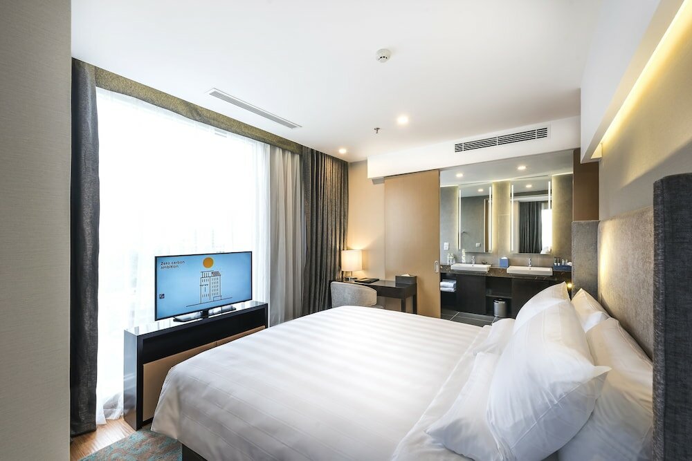 Фото Novotel Suites Hanoi
