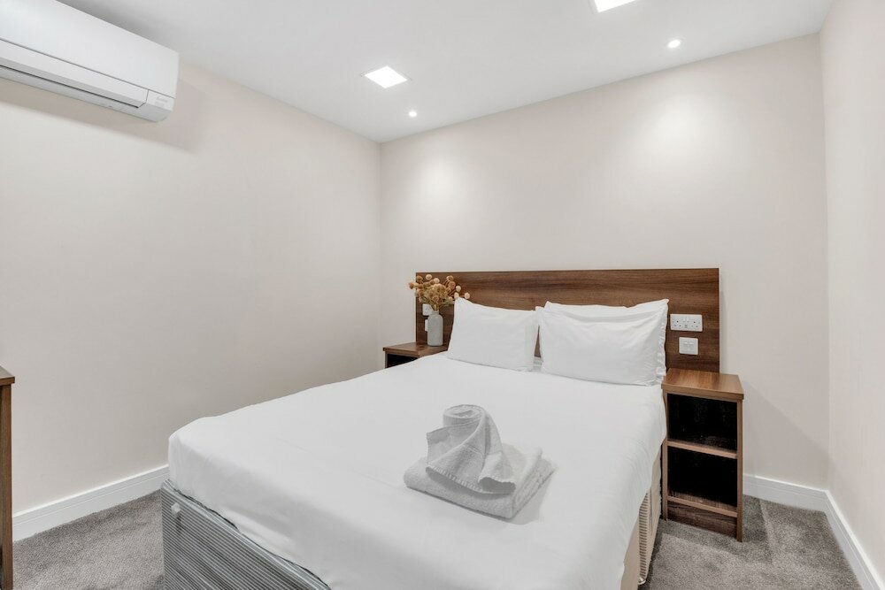 Фото Signature London