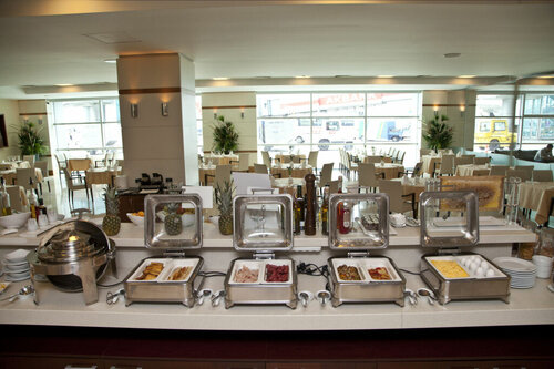 Гостиница Tav Airport Hotel Izmir в Газиэмире