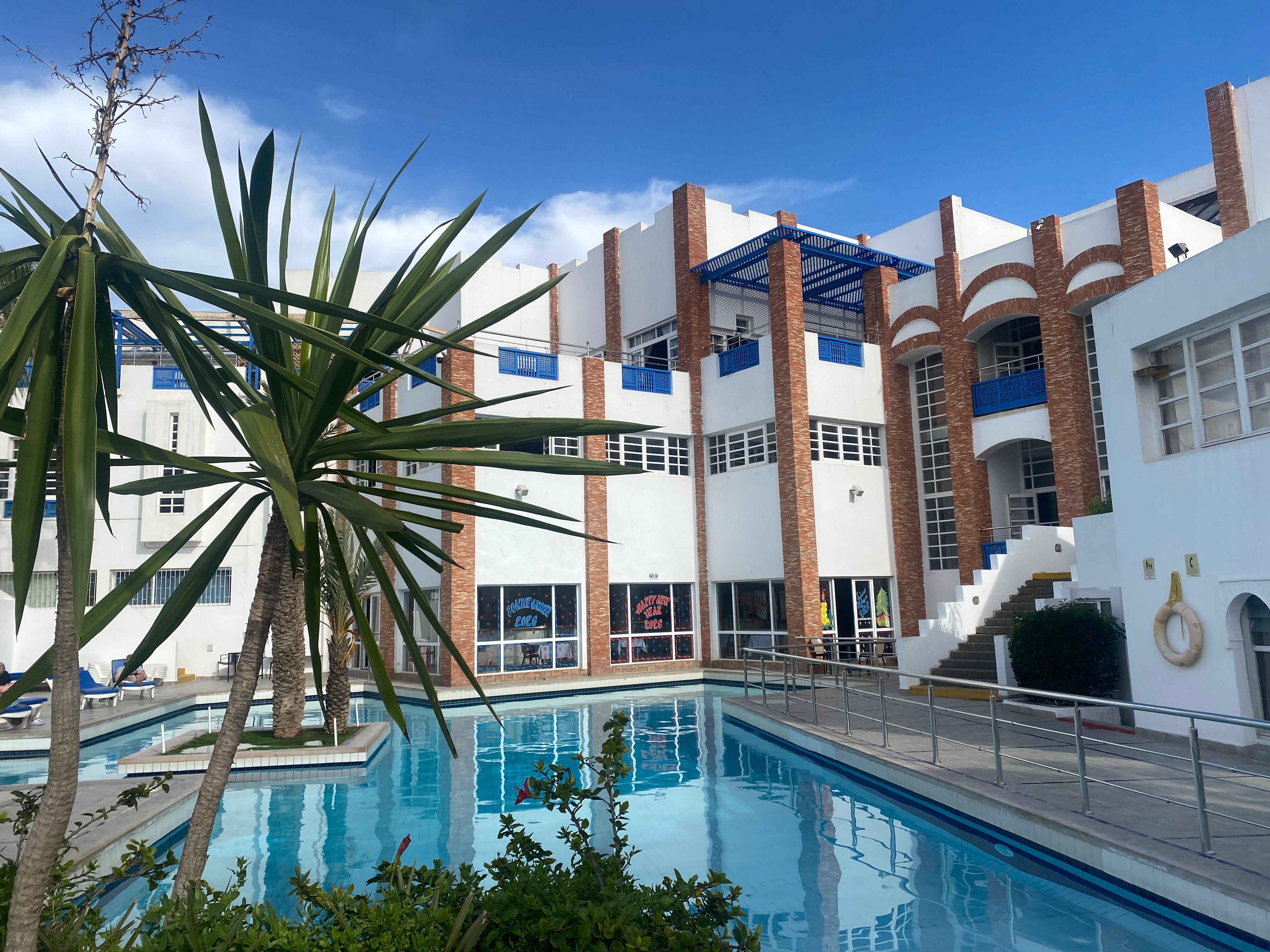 Фото Tagadirt Appart-Hotel