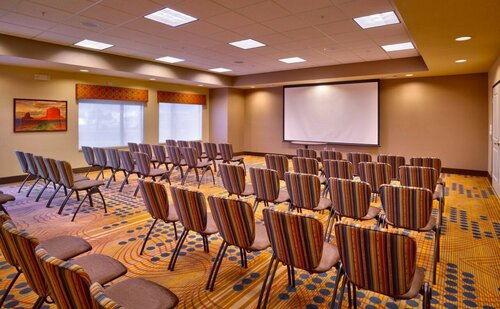 Гостиница Towneplace Suites Salt Lake City-West Valley в Вест-Велли-Сити