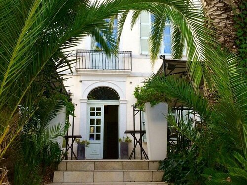 Гостиница Les Palmiers Chambres D'hôtes в Безье