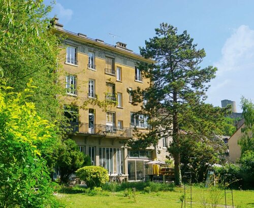 Гостиница Green Home в Ле-Андели