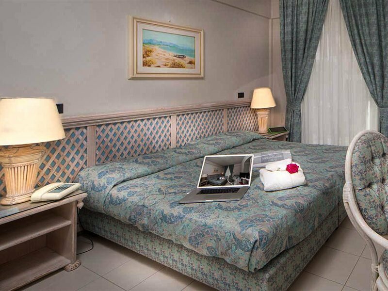 Фото Hotel Ambasciatori