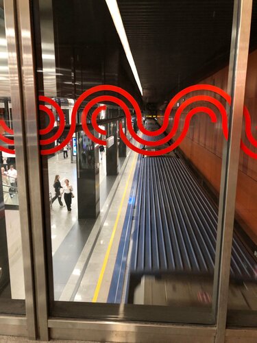 Эмма Гловер бейне