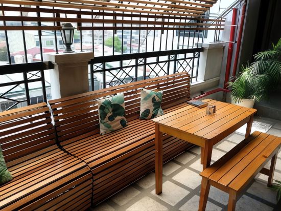 Фото Ola Hostel Manila