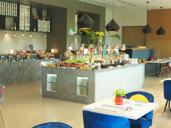 Фото Savoy Hotel Manila