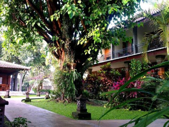 Фото Puri Pangeran Hotel