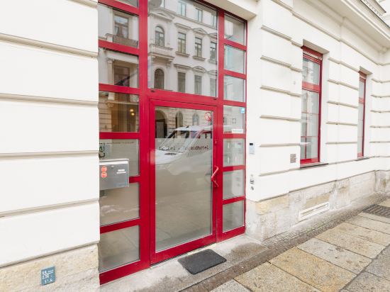 Фото Sleepy Lion Hostel, Youth Hotel & Apartments Leipzig