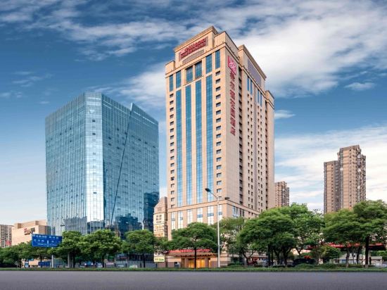 Фото Hilton Garden Inn Changsha Yuelu