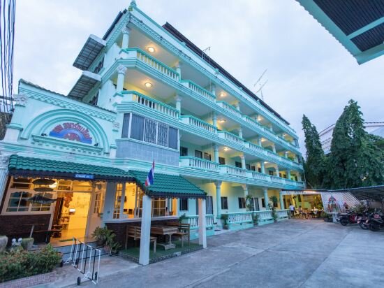 Фото отеля 1