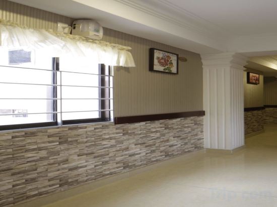 Фото Little Brick Saigon Hotel