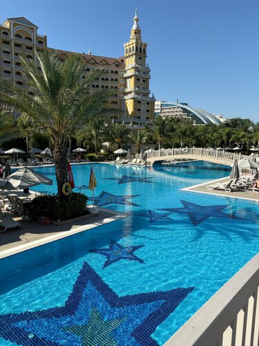 Внешний вид отеля Royal Seginus в Аксу, фото 5