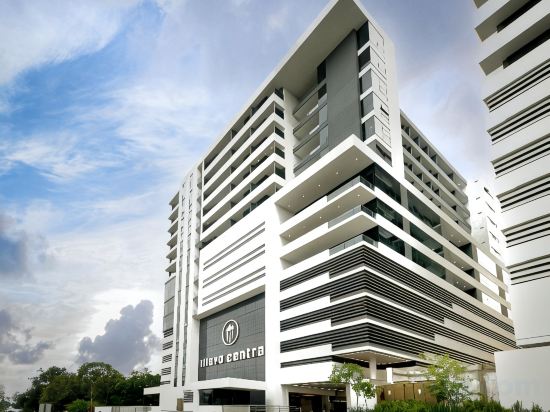 Фото Reserved Suites Illovo