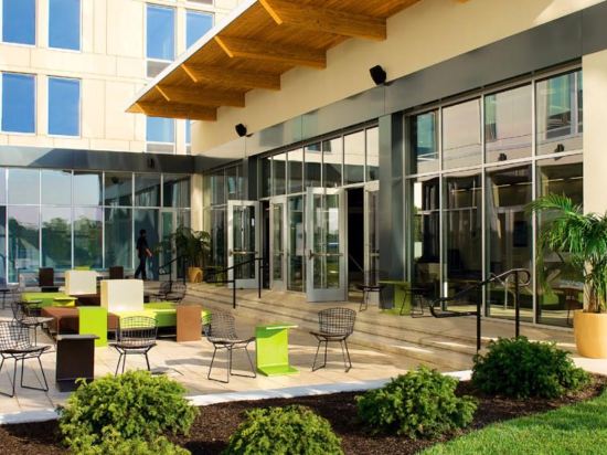 Фото Aloft New York LaGuardia Airport