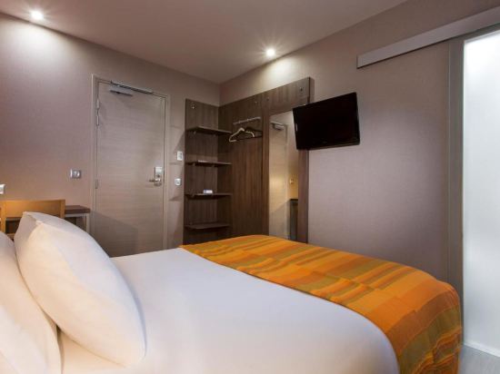 Фото Hôtel des Pavillons