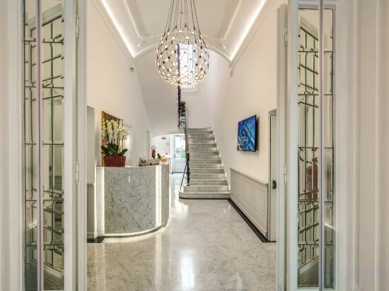 Фото The Liberty Boutique Hotel