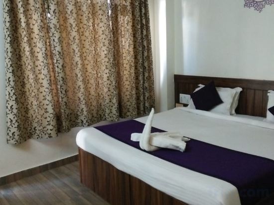 Фото Hotel Yog Tapovan