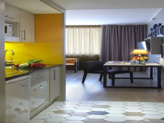 Фото Citadines Ramblas Barcelona