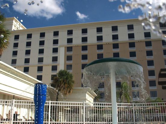 Фото Holiday Inn & Suites Across From Universal Orlando