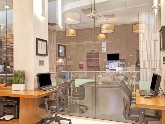 Фото Wyndham Garden Chinatown