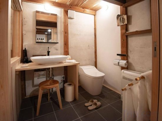 Фото Nipponia Sasayama Castle Town Hotel