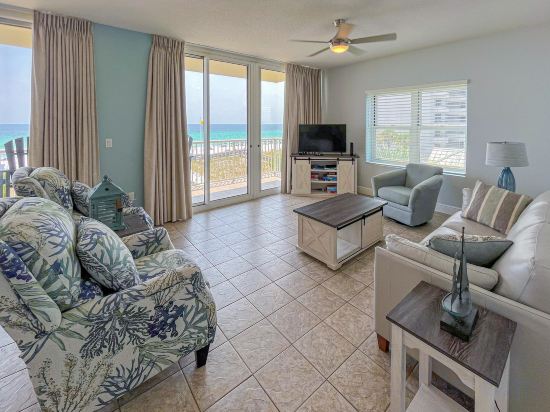 Фото Waters Edge 302