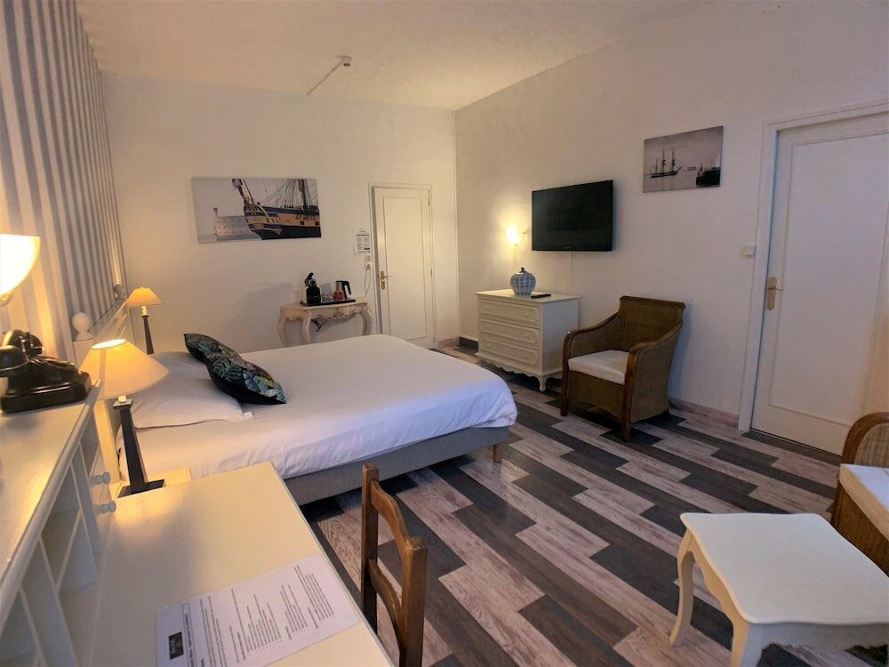 Фото The Originals Boutique, Hôtel Roca-Fortis, Rochefort