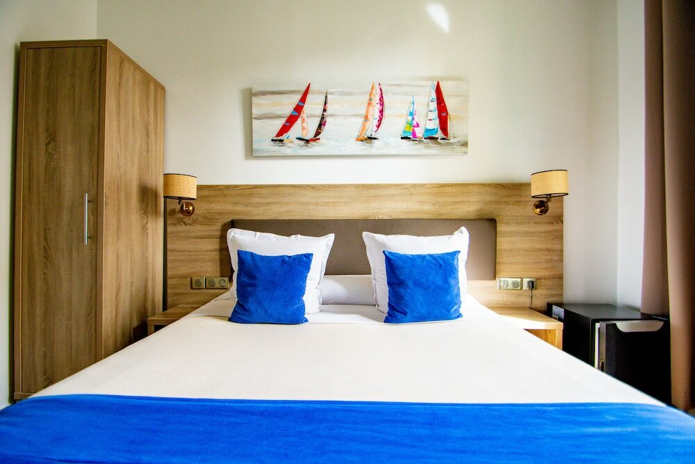 Фото Hotel Parisien