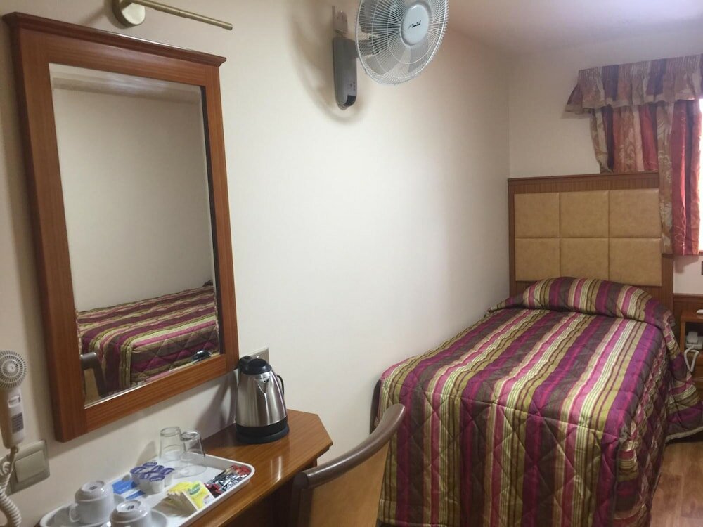 Фото White House Hotel London