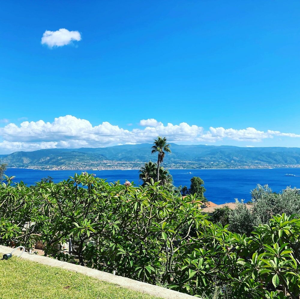 Фото Scilla e Cariddi Bed&Breakfast