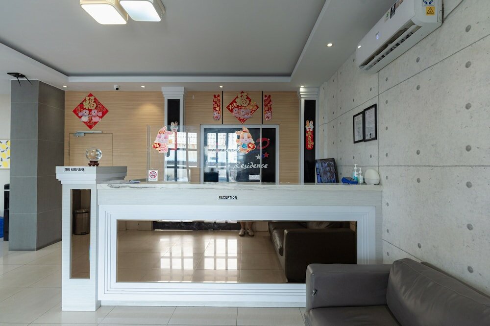 Фото RedDoorz @ Nagoya Indah