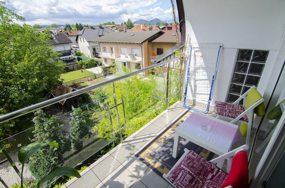 Фото Family Guesthouse GreenSLO