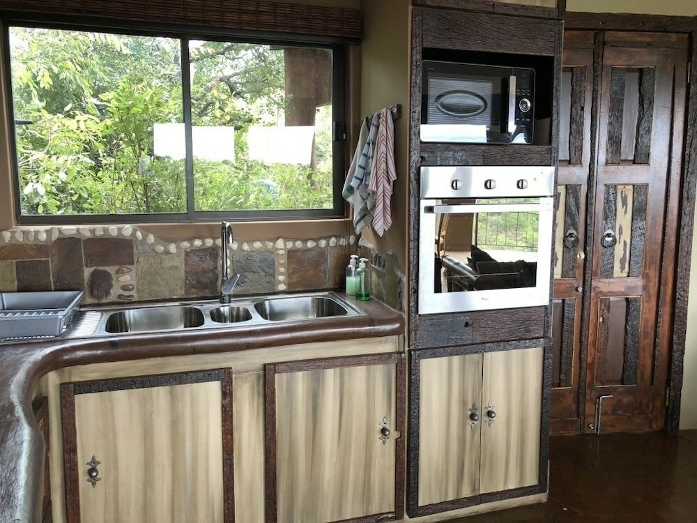 Фото Leopards Rock Bush Boutique