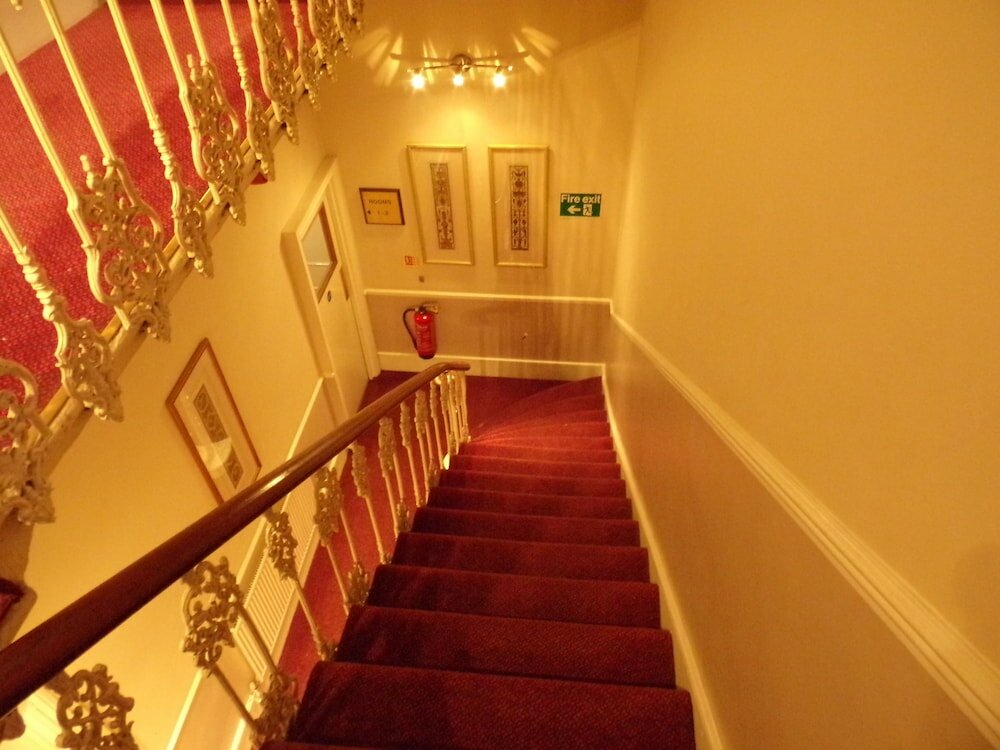 Фото Wedgewood Hotel