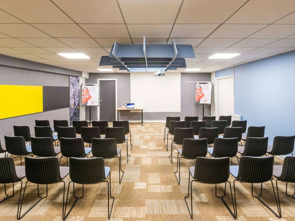 Фото ibis Paris Gare de Lyon Ledru Rollin 12th