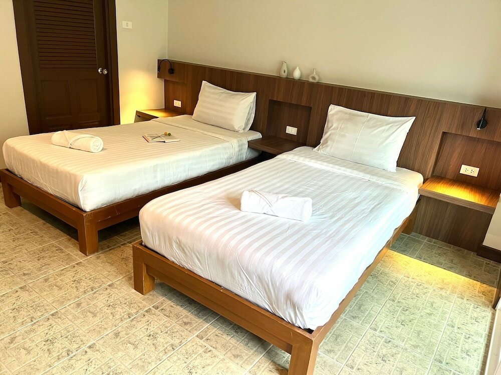 Фото My Friends's House 2