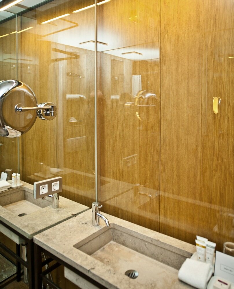 Фото Cortiina Hotel