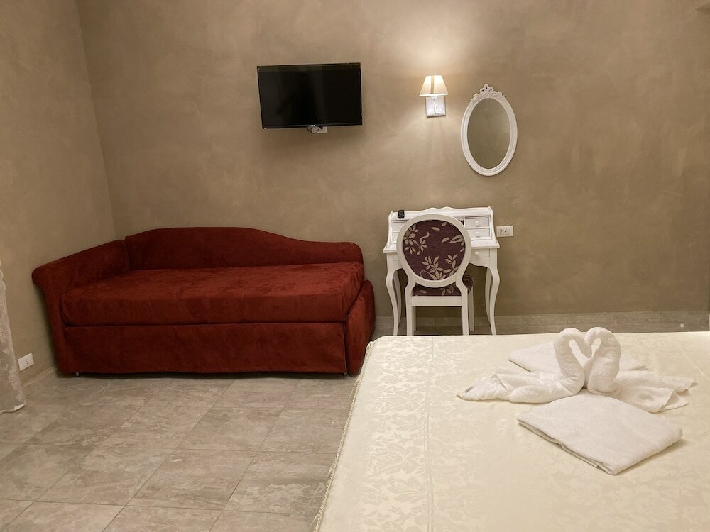 Фото Calais Milan Boutique Hotel