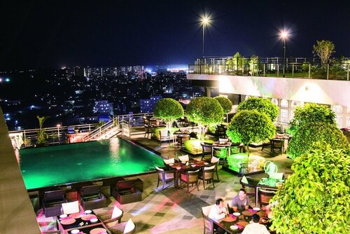 Гостиница Le Meridien Dhaka в Бангладеш