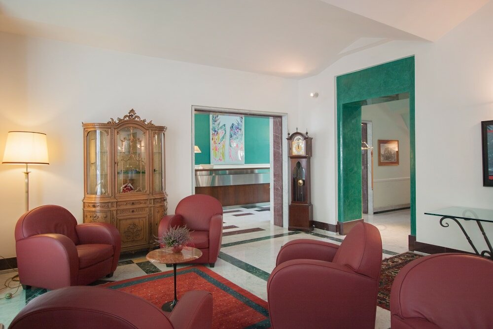 Фото Ateneo Garden Palace