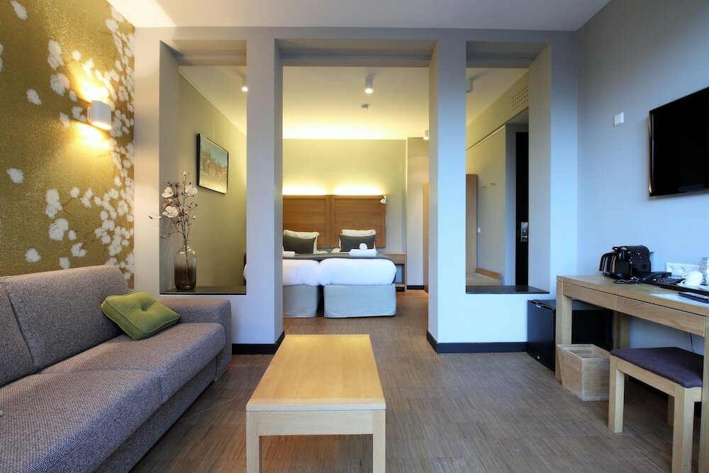 Фото The Bank Hotel