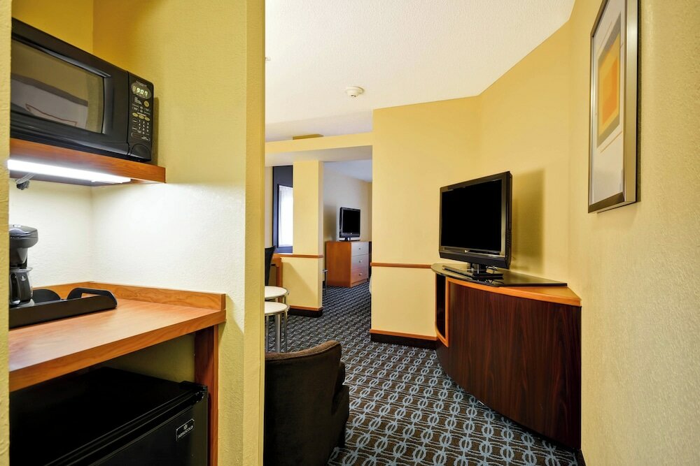 Фото Fairfield Inn & Suites by Marriott Tampa Fairgrounds/Casino
