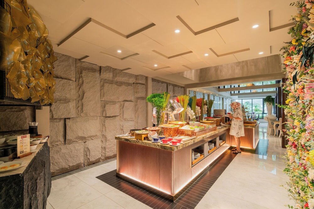 Фото A&em Saigon Hotel