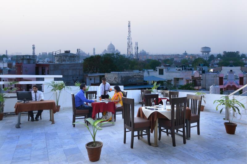 Фото Hotel East Gate